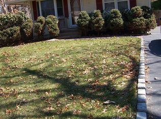 5 Sheppard Ln, Smithtown, NY 11787