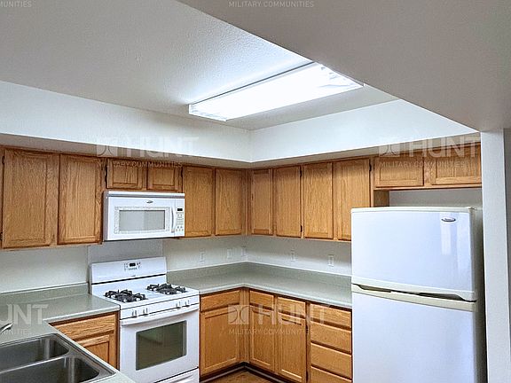 3rd image of 3009 Birch Ct