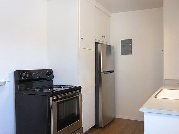 5th image of 322 W Anapamu St Unit 11