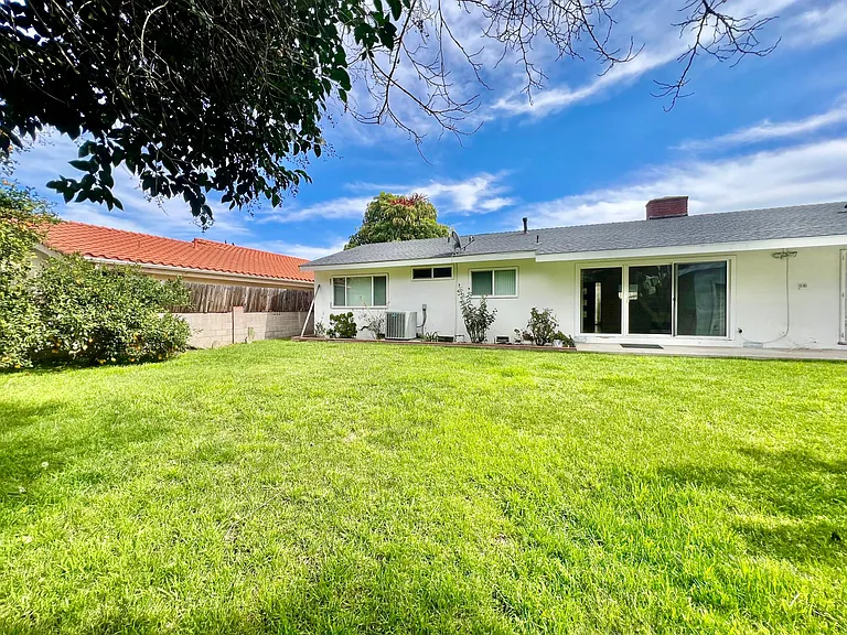 6725 Lennox Ave — Photo 51