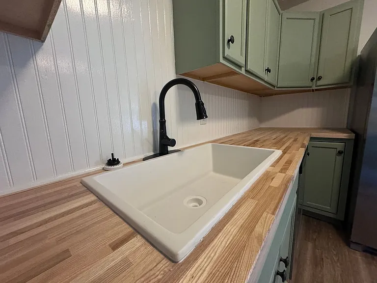 652 Monagan St — Photo 11