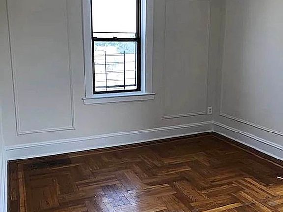 4th image of 333 E 150th St #24