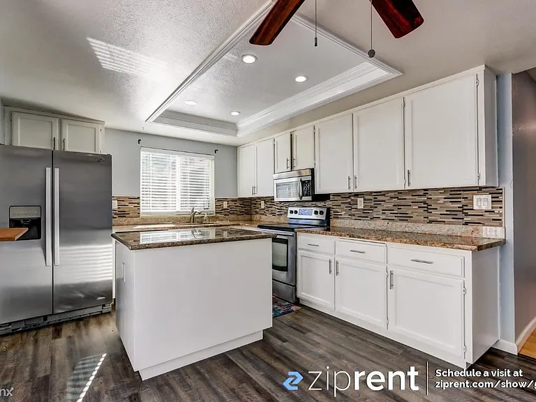 4548 Donalbain Cir — Photo 5