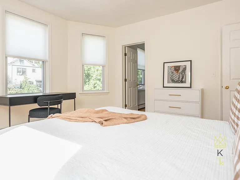 34 White Pl #3 — Photo 8