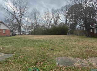 1207 Sparkman St SW, Hartselle, AL 35640
