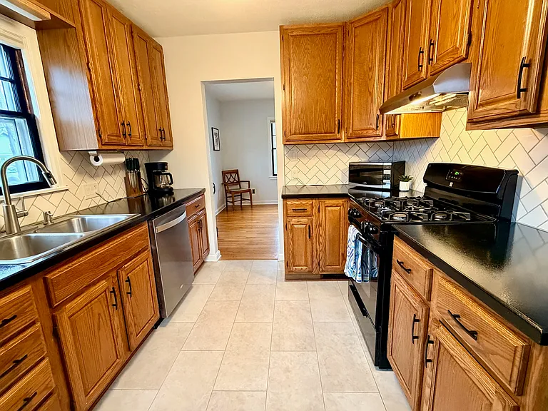 130 S Riverside Dr — Photo 11