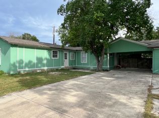 163 Day Rd, San Antonio, TX 78210