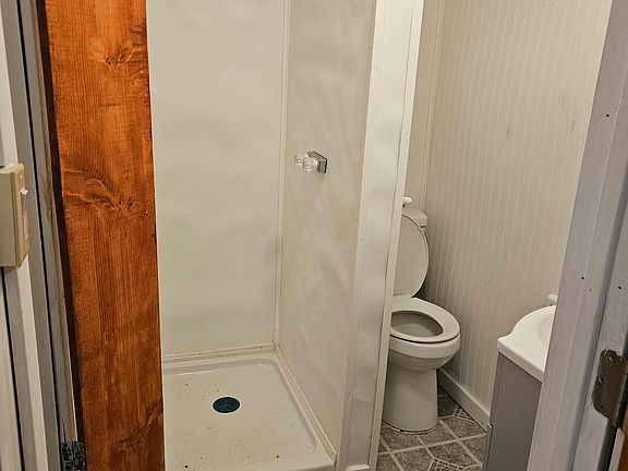5th image of 21 Clay St #1