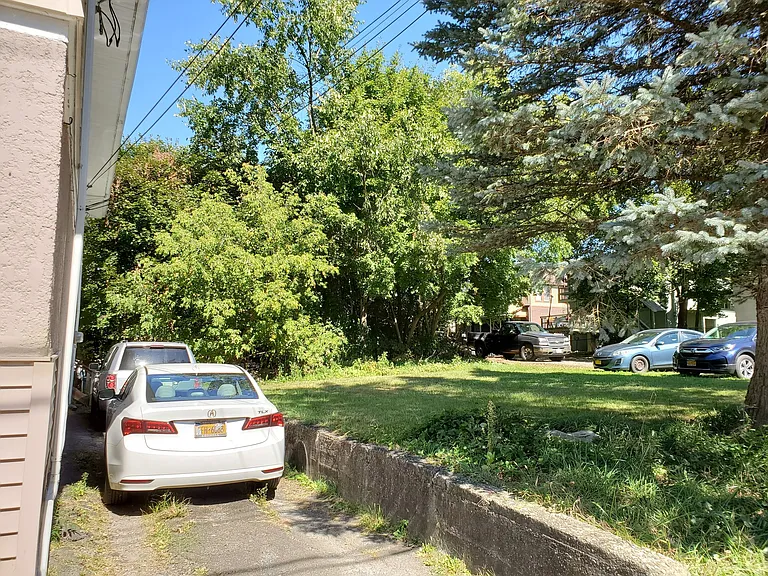 1279 Vestal Ave — Photo 10