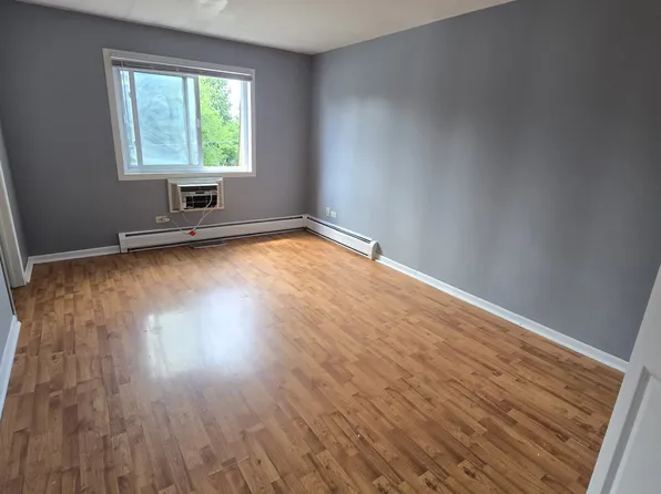 1117 Bloomingdale Rd APT 2A, Glendale Heights, IL 60139