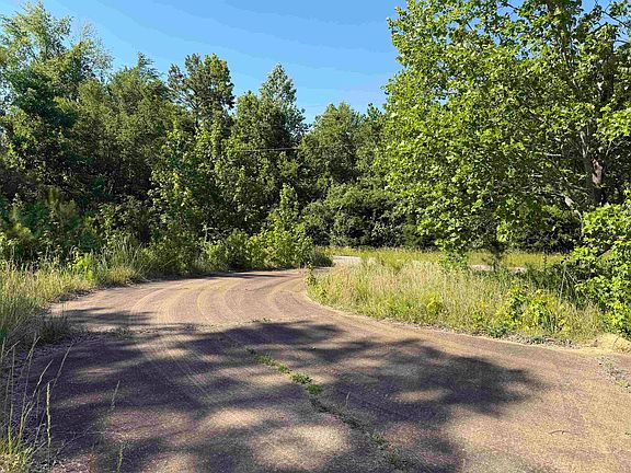 3rd image of 3180 Old Union Rd