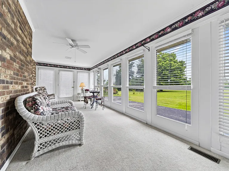 120 Briarwood Dr — Photo 38