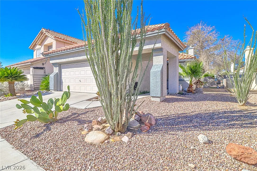 3 bed, 2.0 bath, 1468 sqft, $2,000 — Photo 3