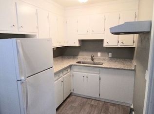 3951 Saint Johns Ave APT 1B, North Charleston, SC 29405