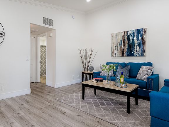 5th image of 5004 Los Morros Way Unit 5