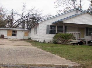 419 S Manson St, Wolfe City, TX 75496