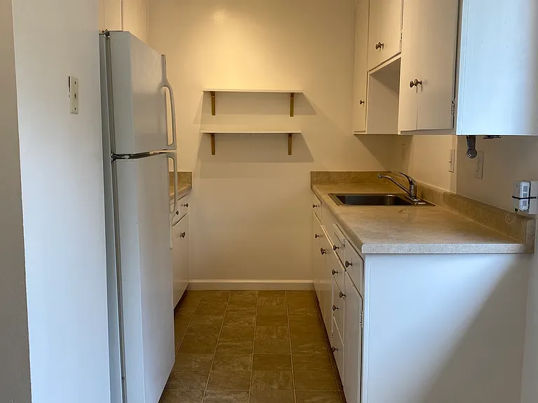 227 Pettis Ave #5 — Photo 3