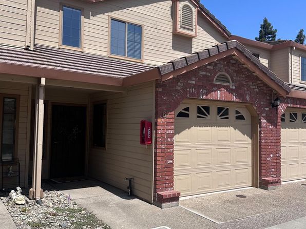 2250 Scarborough Dr APT 67, Lodi, CA 95240