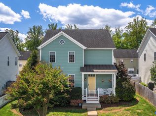 743 Country Green Rd, Charlottesville, VA 22903