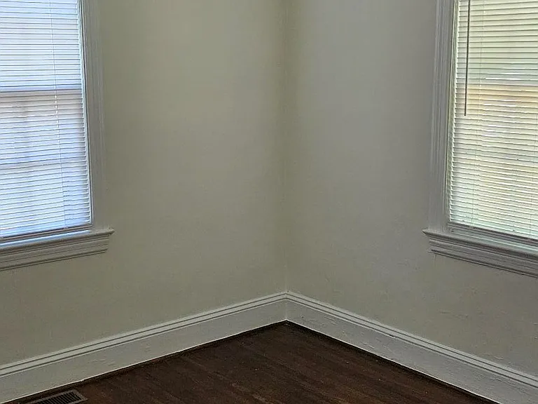 1010 W Haven Blvd — Photo 5