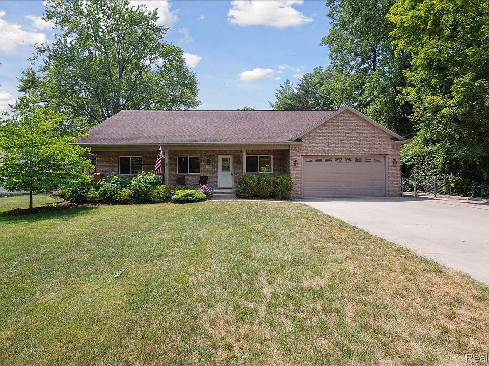 1st image of 21131 Dunkirk St