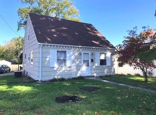 314 8th St, Boonville, MO 65233