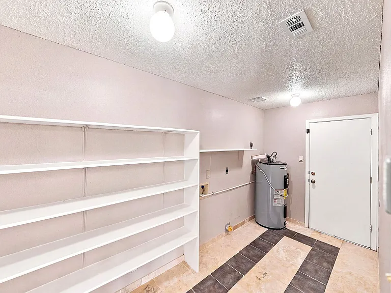 11739 Bridge Hampton — Photo 35