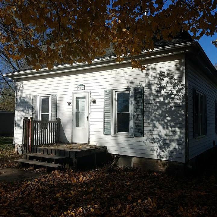 1st image of 209 W Bishop St
