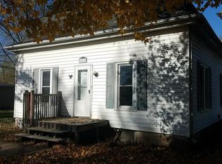 209 W Bishop St, Yates City, IL 61572