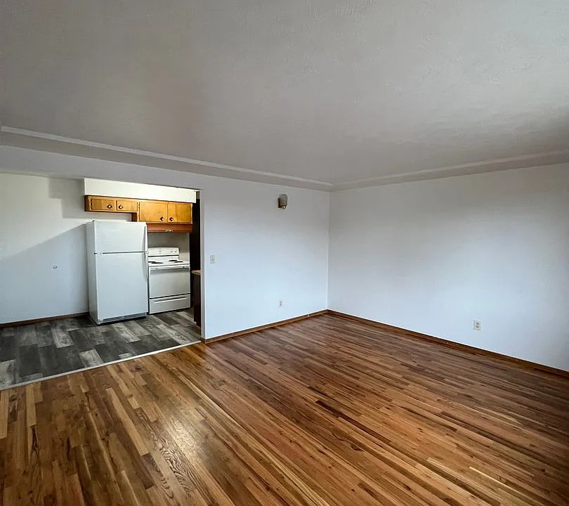 311 E Fairview Ave