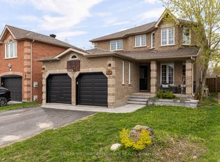 102 Country Ln, Barrie, ON L4N0N3