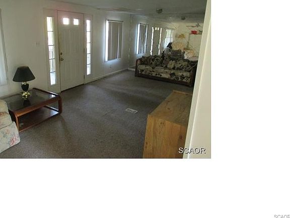 2nd image of 662 Evans Ave