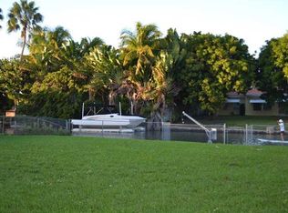 Daytonia Rd, Miami Beach, FL 33141