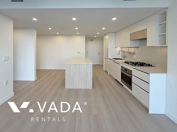 4th image of 13573 98a Ave #2406