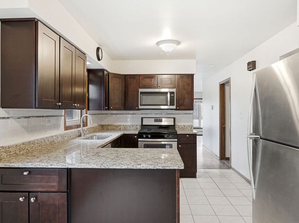 1709 E 31st St APT 1