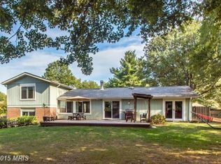 2510 Oakhampton Pl, Herndon, VA 20171