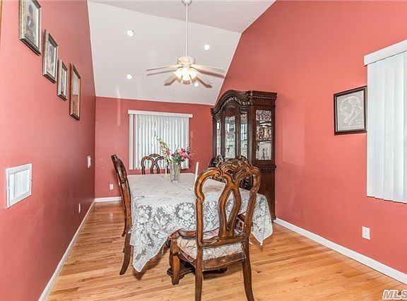 3rd image of 2220 Elderberry Dr