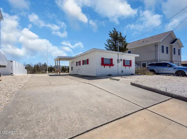 413 Twin Lakes Boulevard, Little Egg Harbor, NJ 08087