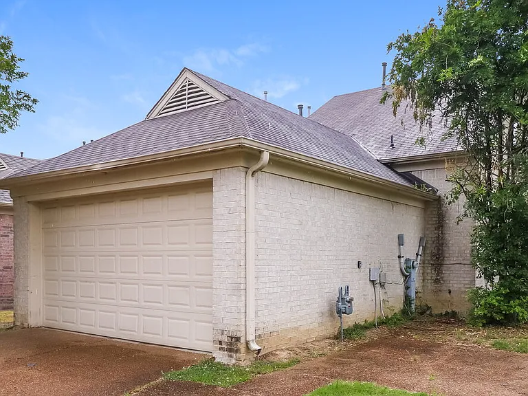 1262 Carlton Ridge Dr — Photo 16