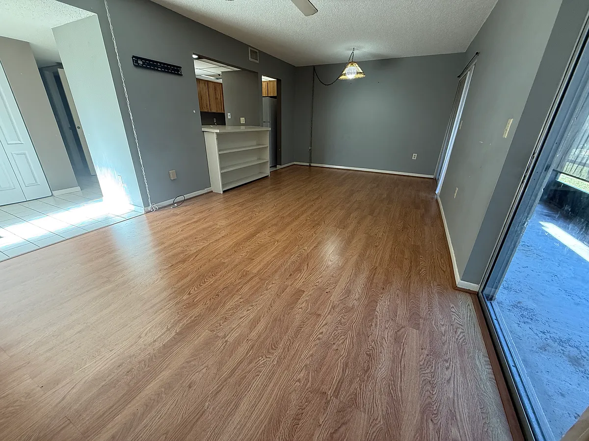 Photo 2 of 10 - 160 Live Oak Woods Ct #6A - Deltona, FL Building Photo - 160 Live Oak Woods Ct #6A