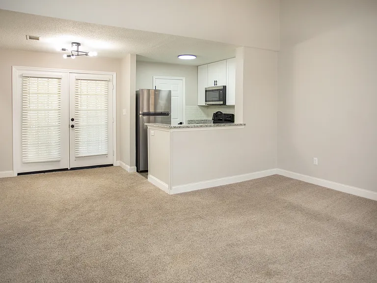 Princeton Place — Photo 4