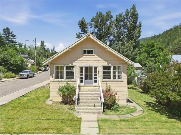 4119 Grover St, Dunsmuir, CA 96025