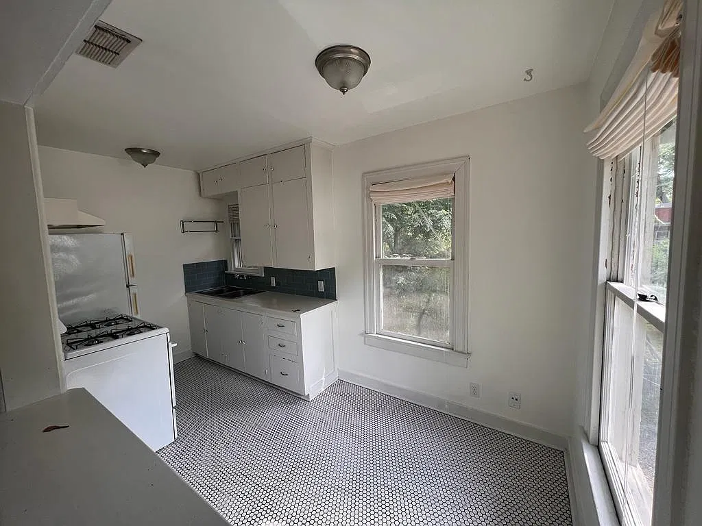 1 bed, 1.0 bath, 525 sqft, $1,695 — Photo 1