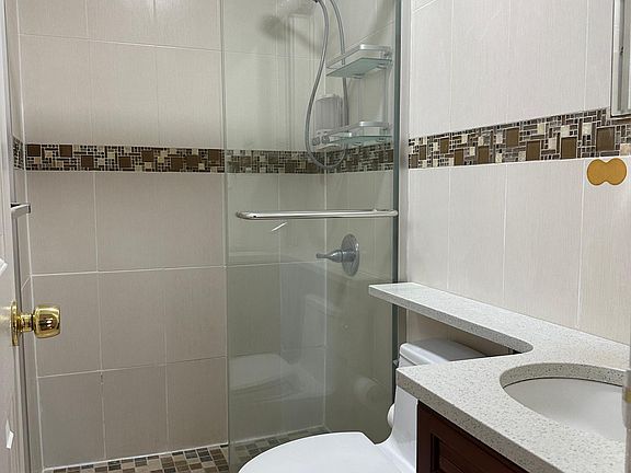 4th image of 166-48 17th Ave Floor 2
