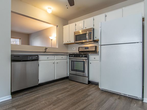 5th image of 2337 Woodhill Ct