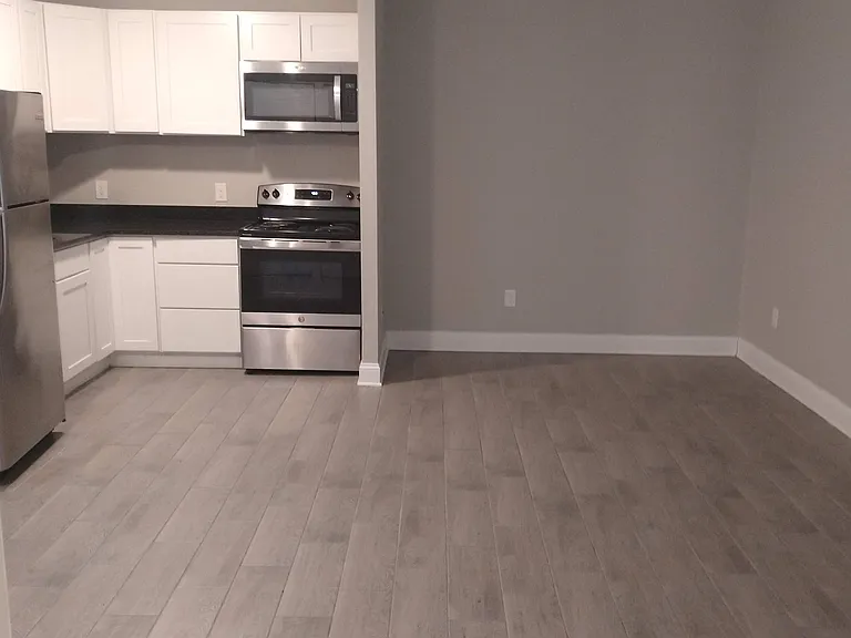 143 Sheffield Ave #O4-A — Photo 2
