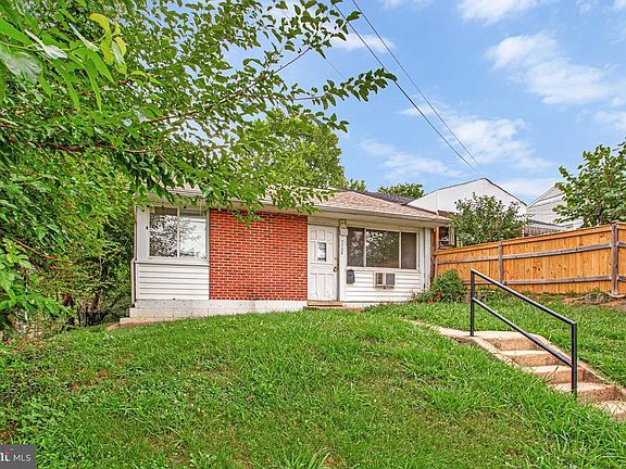3rd image of 7728 Oxman Rd
