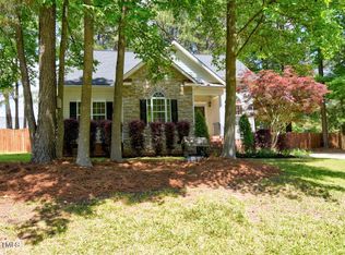 1612 Wet Stone Dr, Fuquay Varina, NC 27526