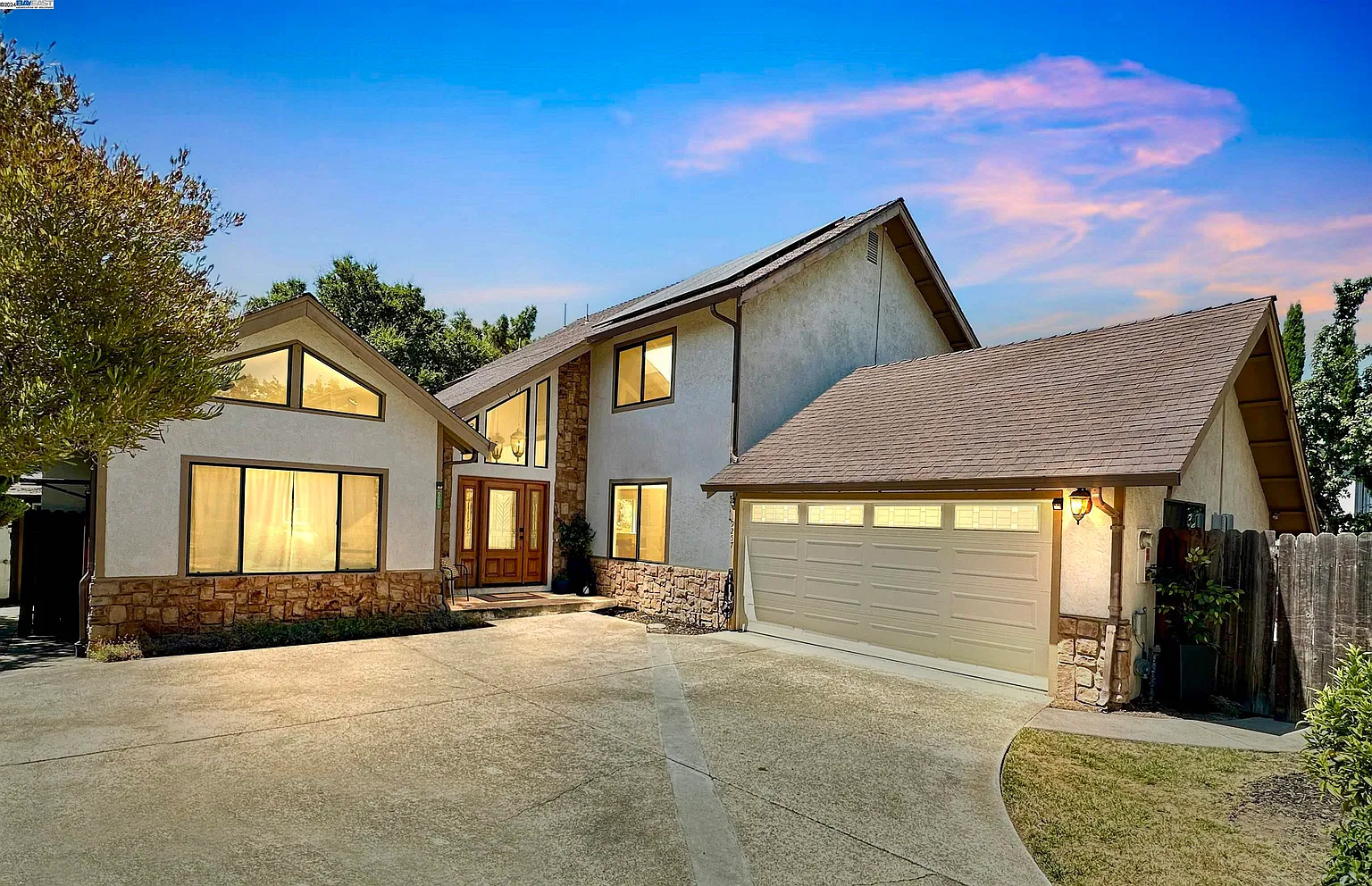 19257 James Pl photo 1