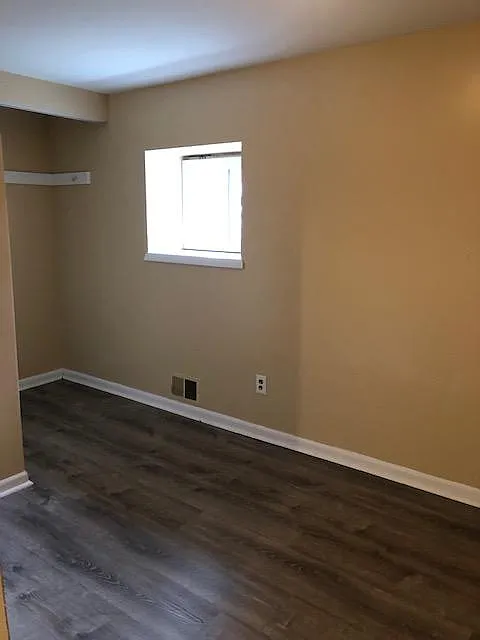 4 bed, 1700 sqft, $595 — Photo 4